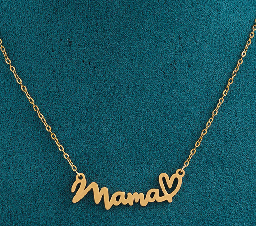 Gold Mama Letter Heart Pattern Necklace