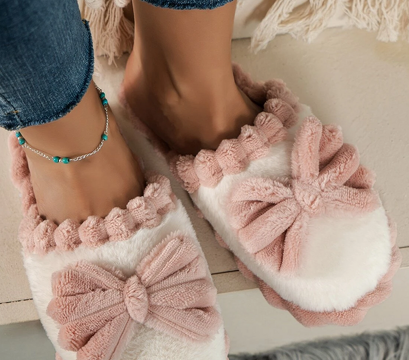 Fushia Bow Plush Winter Slipper